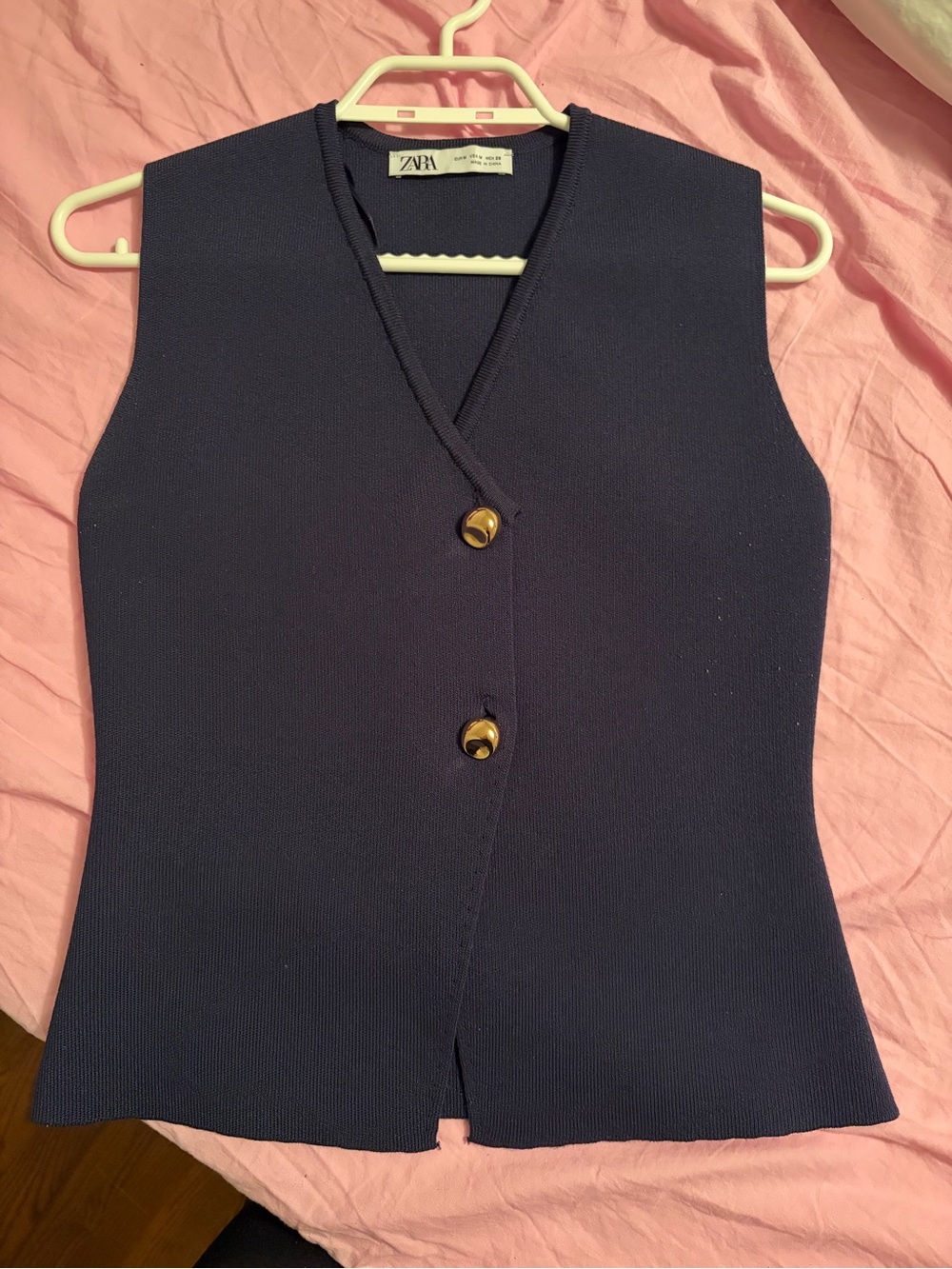 Zara Ribbed Button Front Vest in Black Like New